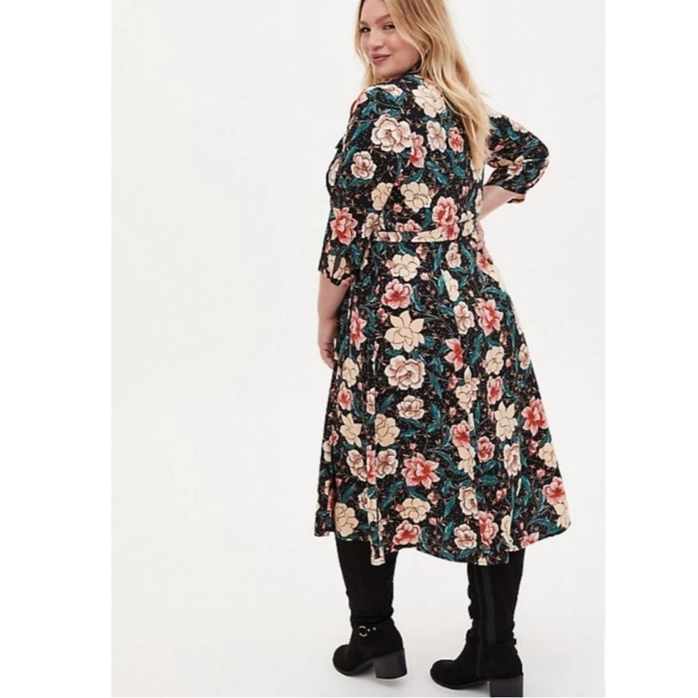 NWOT sz 2 Torrid black floral print challis button front midi belted shirt dress